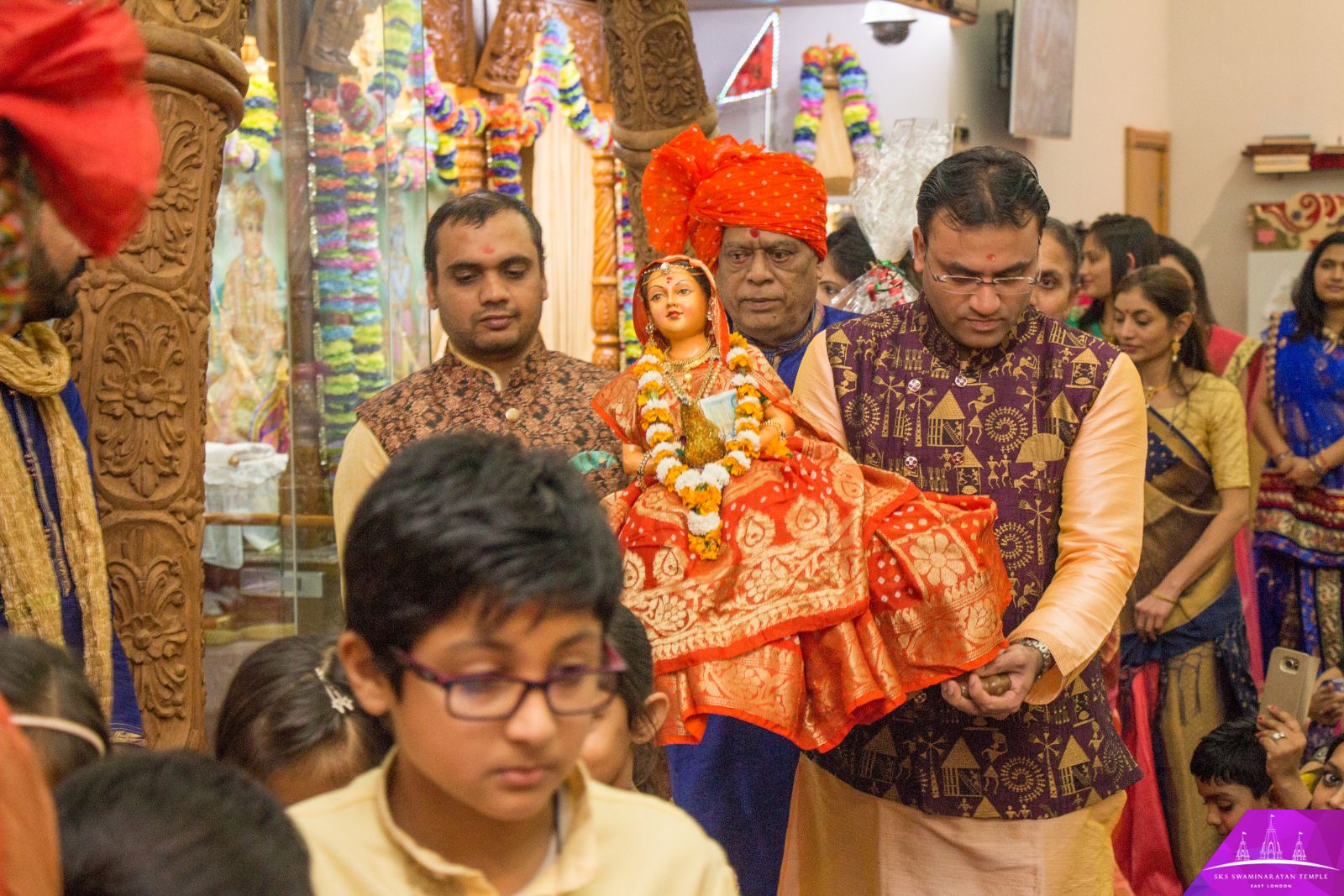 ©1987-2017 SKS Swaminarayan Temple East London